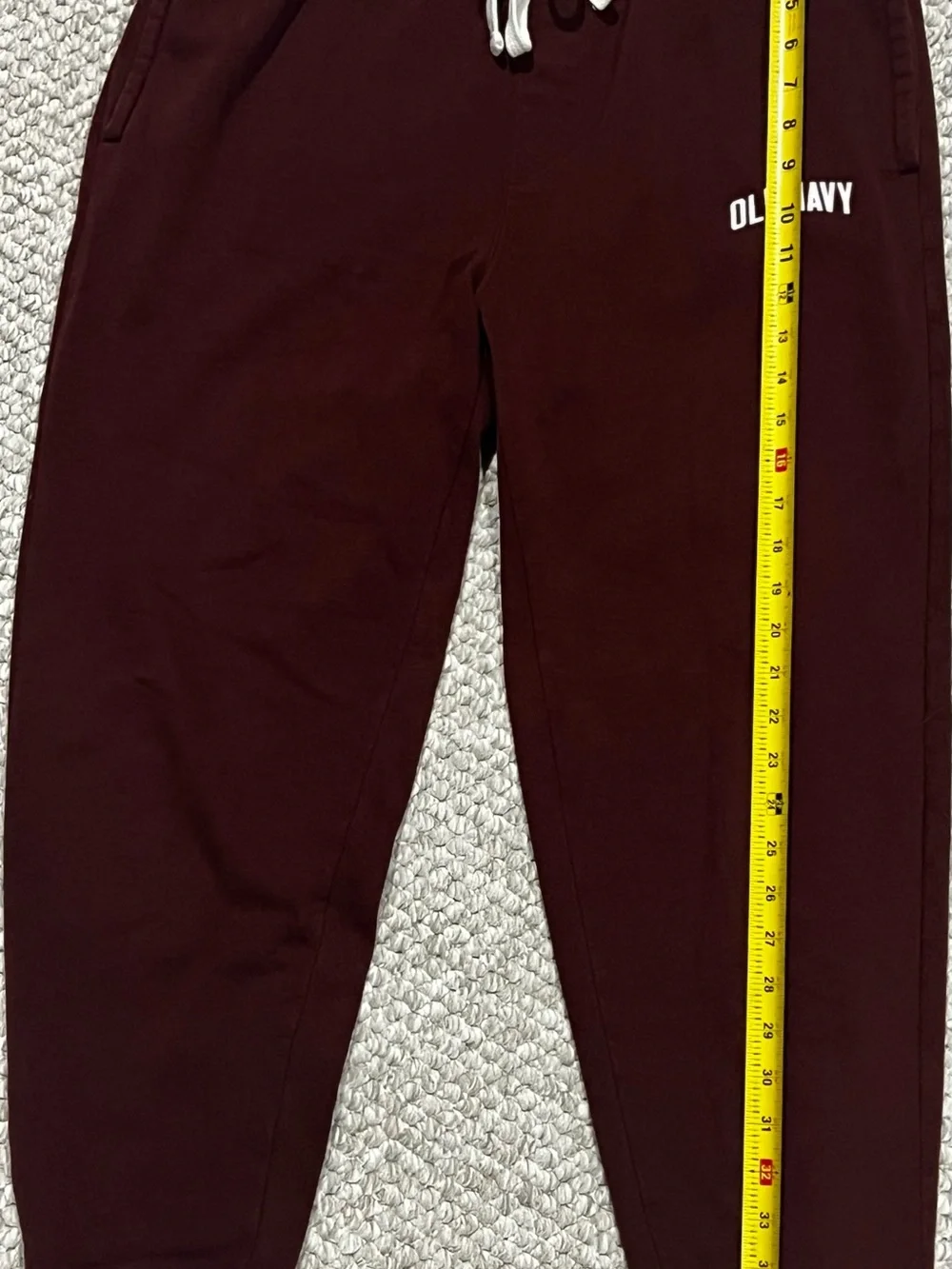Old Navy Men’s Burgundy Sweatpants Size Large